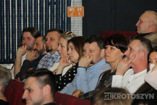 Sześć lat pracy i wielki finał. Premiera „Sary: uwięzionej na Ziemi” w Krotoszynie