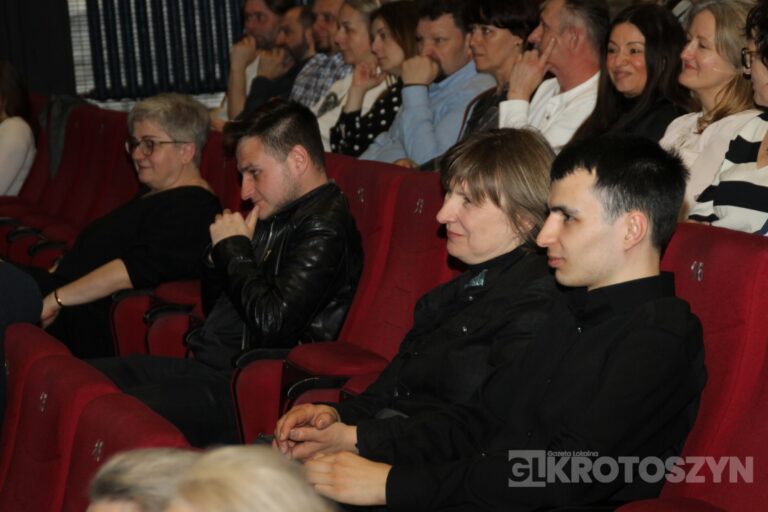 Sześć lat pracy i wielki finał. Premiera „Sary: uwięzionej na Ziemi” w Krotoszynie