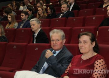 Sześć lat pracy i wielki finał. Premiera „Sary: uwięzionej na Ziemi” w Krotoszynie