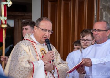 Wyjątkowy dzień w Biadkach. Dzieci przystąpiły do I Komunii Świętej