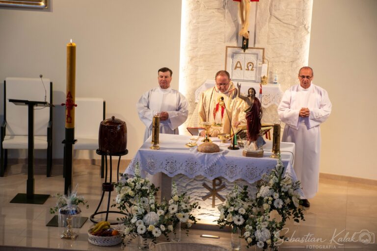 Wyjątkowy dzień w Biadkach. Dzieci przystąpiły do I Komunii Świętej