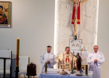 Wyjątkowy dzień w Biadkach. Dzieci przystąpiły do I Komunii Świętej