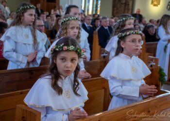 Wyjątkowy dzień w Biadkach. Dzieci przystąpiły do I Komunii Świętej