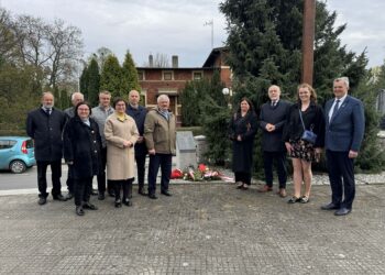 W hołdzie ofiarom katastrofy smoleńskiej