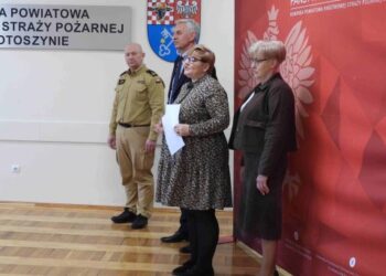 Najlepsi młodzi artyści nagrodzeni. Strażacy oczami dzieci i młodzieży