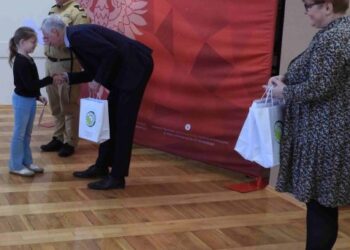 Najlepsi młodzi artyści nagrodzeni. Strażacy oczami dzieci i młodzieży