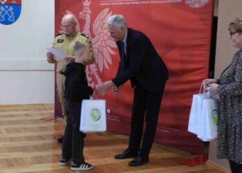 Najlepsi młodzi artyści nagrodzeni. Strażacy oczami dzieci i młodzieży