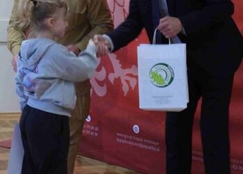 Najlepsi młodzi artyści nagrodzeni. Strażacy oczami dzieci i młodzieży