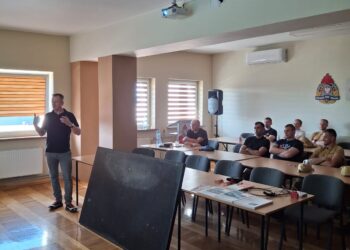 Strażacy szkolili się z działań przy instalacjach fotowoltaicznych