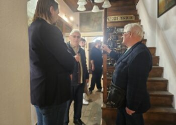 Noc Muzeów w Zdunach przyciągnęła miłośników historii. Był quiz, wspomnienia i archiwalne fotografie