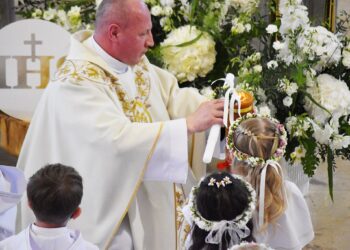 Pierwsza Komunia Święta w parafii św. Andrzeja Boboli