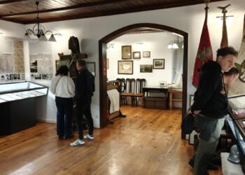 Noc Muzeów w Zdunach przyciągnęła miłośników historii. Był quiz, wspomnienia i archiwalne fotografie