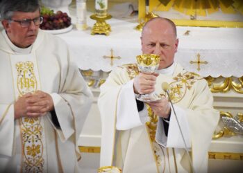 Pierwsza Komunia Święta w parafii św. Andrzeja Boboli