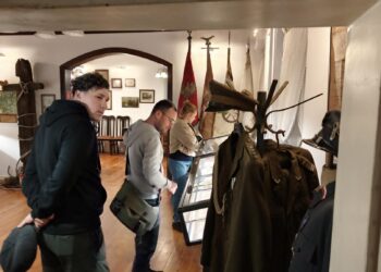 Noc Muzeów w Zdunach przyciągnęła miłośników historii. Był quiz, wspomnienia i archiwalne fotografie