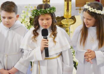 Pierwsza Komunia Święta w parafii św. Andrzeja Boboli