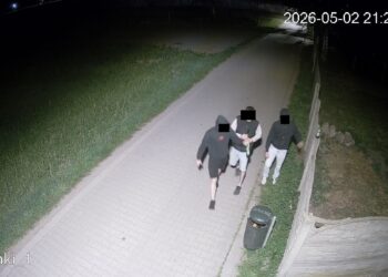 Wandalizm w Sulmierzycach. „Jesteście nagrani przez inne kamery”. Burmistrz ostrzega sprawców dewastacji Wandalizm w Sulmierzycach. „Jesteście nagrani przez inne kamery”. Burmistrz ostrzega sprawców dewastacji