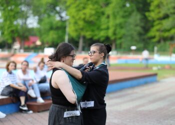 Rodzinny bieg z lekcją pierwszej pomocy