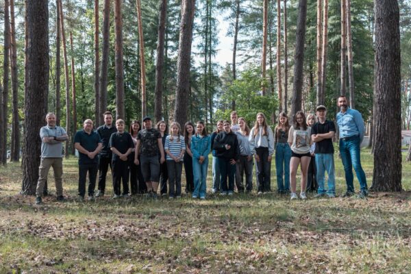 Młodzi radni spotkali się w Karłowie. Były rozmowy, pytania i gra terenowa Młodzi radni spotkali się w Karłowie. Były rozmowy, pytania i gra terenowa