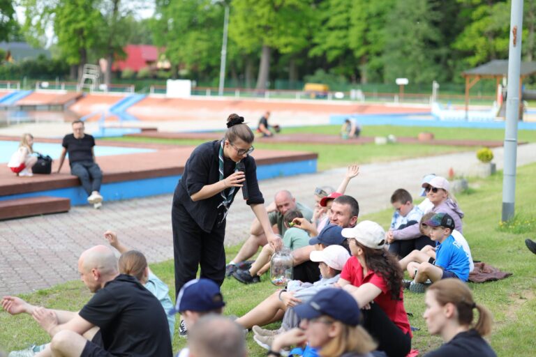 Rodzinny bieg z lekcją pierwszej pomocy
