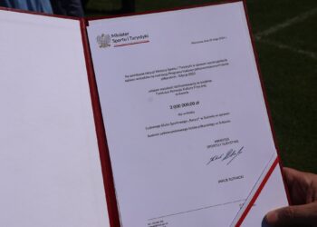 Barycz Sułów z 3 mln zł dotacji na pełnowymiarowe boisko
