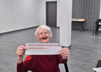 Seniorzy z DPS odwiedzili bibliotekę w Miliczu