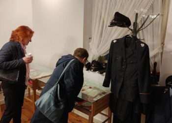 Noc Muzeów w Zdunach przyciągnęła miłośników historii. Był quiz, wspomnienia i archiwalne fotografie