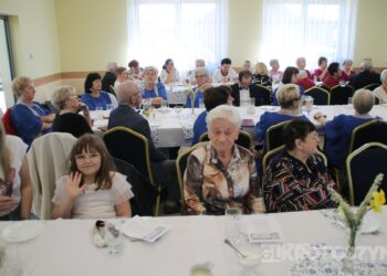 „W Perzycach też rozbłysła radość”. IV Spotkanie z pieśnią Maryjną w Perzycach