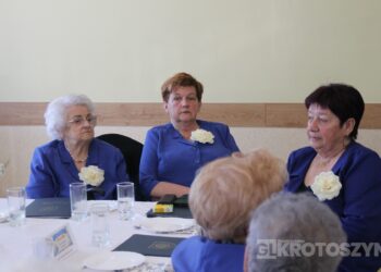 „W Perzycach też rozbłysła radość”. IV Spotkanie z pieśnią Maryjną w Perzycach