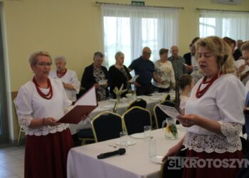„W Perzycach też rozbłysła radość”. IV Spotkanie z pieśnią Maryjną w Perzycach