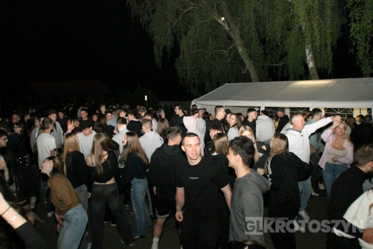 Potańcówka w Chwaliszewie przyciągnęła tłumy. „Takich imprez brakuje w gminie”