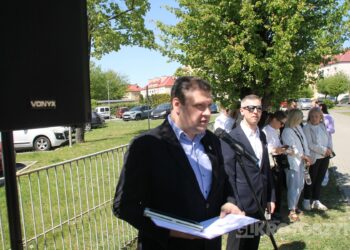 Uroczystości, msza i hołd pod pomnikiem z okazji 235. rocznicy uchwalenia Konstytucji 3 Maja