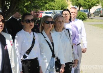 Uroczystości, msza i hołd pod pomnikiem z okazji 235. rocznicy uchwalenia Konstytucji 3 Maja