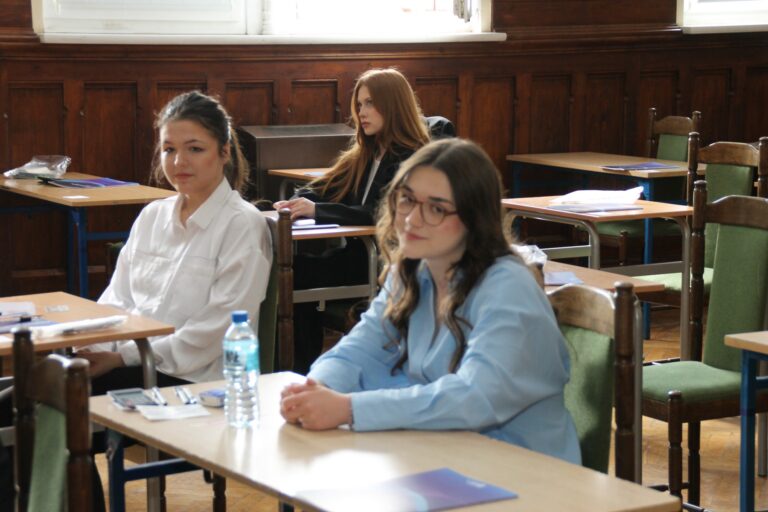 Poranek z matematyką. Sprawdziliśmy, jak maturzyści radzili sobie w Krotoszynie