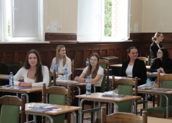 Poranek z matematyką. Sprawdziliśmy, jak maturzyści radzili sobie w Krotoszynie