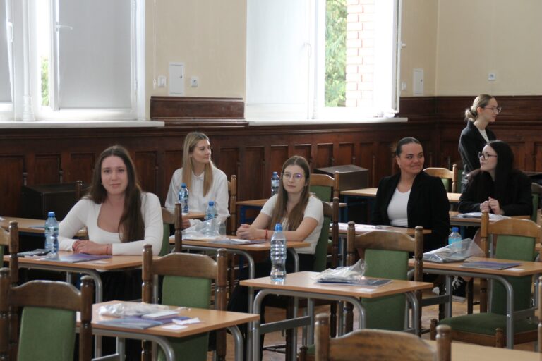 Poranek z matematyką. Sprawdziliśmy, jak maturzyści radzili sobie w Krotoszynie