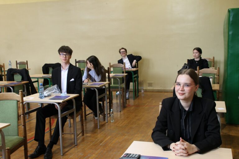 Poranek z matematyką. Sprawdziliśmy, jak maturzyści radzili sobie w Krotoszynie