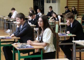 Poranek z matematyką. Sprawdziliśmy, jak maturzyści radzili sobie w Krotoszynie
