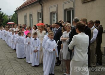 66 dzieci przyjęło Pierwszą Komunię Świętą w krotoszyńskiej bazylice