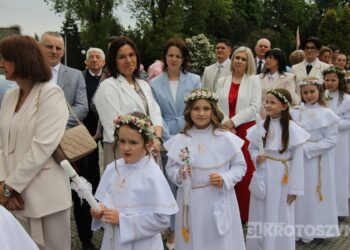 66 dzieci przyjęło Pierwszą Komunię Świętą w krotoszyńskiej bazylice