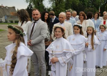 66 dzieci przyjęło Pierwszą Komunię Świętą w krotoszyńskiej bazylice