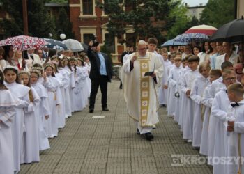 66 dzieci przyjęło Pierwszą Komunię Świętą w krotoszyńskiej bazylice