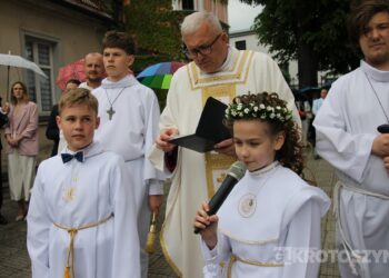 66 dzieci przyjęło Pierwszą Komunię Świętą w krotoszyńskiej bazylice