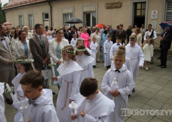 66 dzieci przyjęło Pierwszą Komunię Świętą w krotoszyńskiej bazylice