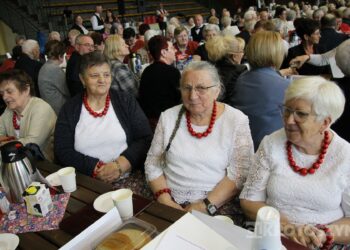 Seniorzy rozśpiewali Koźmin Wielkopolski. Za nami IV Przegląd Piosenki Senioralnej