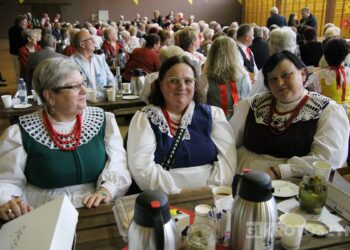Seniorzy rozśpiewali Koźmin Wielkopolski. Za nami IV Przegląd Piosenki Senioralnej