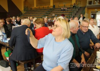 Seniorzy rozśpiewali Koźmin Wielkopolski. Za nami IV Przegląd Piosenki Senioralnej