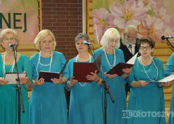 Seniorzy rozśpiewali Koźmin Wielkopolski. Za nami IV Przegląd Piosenki Senioralnej