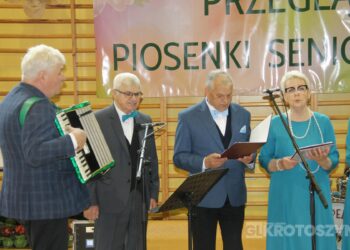 Seniorzy rozśpiewali Koźmin Wielkopolski. Za nami IV Przegląd Piosenki Senioralnej