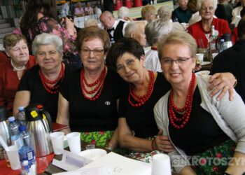 Seniorzy rozśpiewali Koźmin Wielkopolski. Za nami IV Przegląd Piosenki Senioralnej