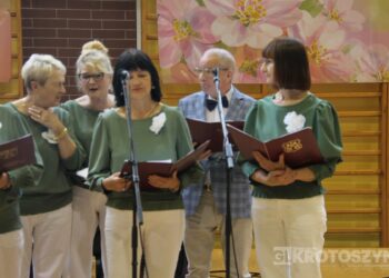 Seniorzy rozśpiewali Koźmin Wielkopolski. Za nami IV Przegląd Piosenki Senioralnej